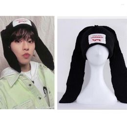 Baskenmützen KPOP Seungmin MANIAC Poster Gleicher Stil Ohren Gestrickte Wollmütze Lustige Persönlichkeit Mode LoverBoy Casual318A