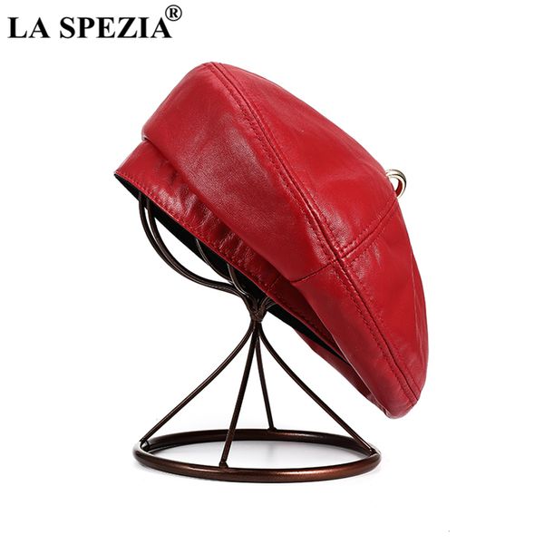 Bérets LA SPEZIA Femmes Béret Chapeau Vintage Rouge Femmes Chapeaux En Cuir Véritable Peau De Mouton Solide Bleu Blanc Noir Automne Hiver 230825