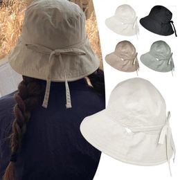 Bérets Lady Fisherman Hat large bord du soleil élégant draps d'été à lacets d'été anti-UV Cap