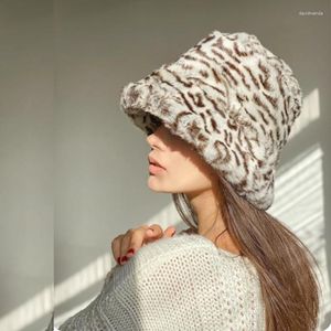 Bérets imprimé léopard automne hiver femmes mode chapeau fille peluche peluche pêcheur Vintage cravate teint seau en gros
