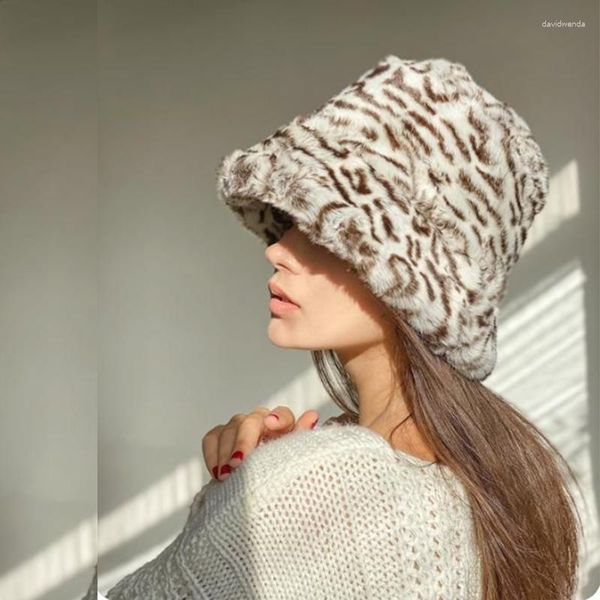 Boinas Estampado de leopardo Otoño Invierno Sombrero de moda para mujer Chica Peluche Fluffy Pescador Vintage Tie Dyed Bucket Venta al por mayor