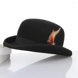 Bérets Male Carnivals Hat avec Feather Festival Soft Fedora Breathable Drop