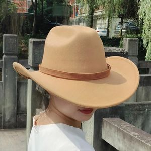 Bérets Men's Western Cowboy Hat hiver simple pour le gentleman jazz cow-girl largement fashion feded fedora sombrero hombre