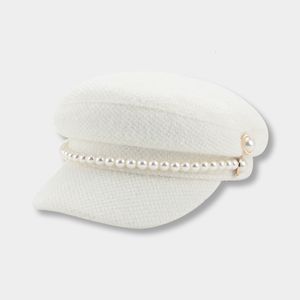 Bérets casquette militaire chapeaux pour femmes chapeau d'hiver solide fourrure blanc noir perle à la mode luxe Gorras Para Mujer 230825
