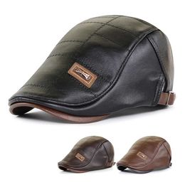 Bérets Newsboy Cap Men Top Faux Leather Gorras Planas Duckbill Béret Hat d'hiver automne Caps plats chauds vintage homme Boinas Gatsby Chapeaux B240516