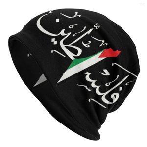 Bérets Palestine Nom de calligraphie arabe avec drapeau palestinien Carte Bonnet Chapeau Tricot Hommes Femmes Hip Hop Unisexe Hiver Chaud Bonnets Cap