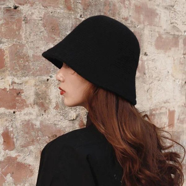 Bérets Panama Chaud Hiver Femmes Seau Chapeau Pour Femmes Tricot Filles Automne Et Mode Noir Hip Hop Cap