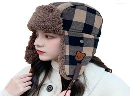 Baretten Piloot Winter Hoed Outdoor Ski Russisch Voor Dames39s Ushanka Warm Trapper Cap Geruite Bomber Heren Kasjmier Ontwerp Oorklep9399594