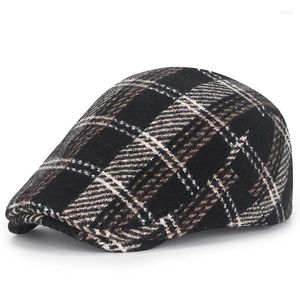 Bérets chapeau à carreaux femme laine épaisse Sboy chapeaux pour hommes automne hiver Style britannique peintre mode décontracté Boina casquette mâle