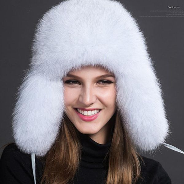Bérets véritable chapeau de fourrure femmes hiver casquette naturelle russe épais oreilles chaudes rabat casquettes en plein air coupe-vent Ski femme