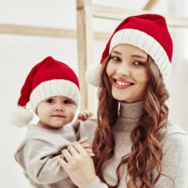 Boinas Rojas Sombrero de Navidad para padres e hijos Otoño Invierno Madre Niños Tejer Linda Mamá Bebé Gorra Hairball Gorros Regalo de cumpleaños