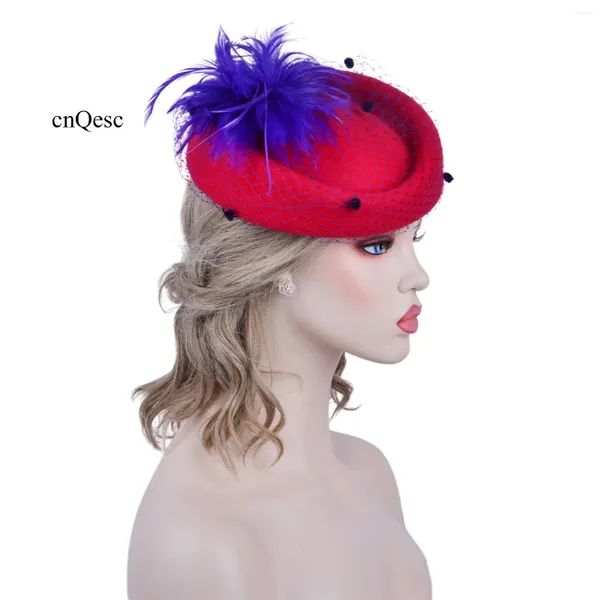 Bérets Red Purple Wool en feutre de chapeau pour le mariage d'hiver