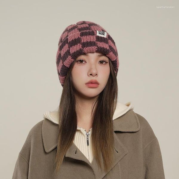 Bérets Bonnets en damier contrastés rétro pour femmes automne et hiver coréen Ins grosse tête montrant le visage petit chapeau tricoté polyvalent