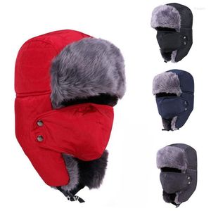 Bérets russes Bomber chapeaux femmes hommes hiver coupe-vent chapeau de Ski avec oreillettes et masque chaud Trooper trappeur casquette chasseurs de chasse