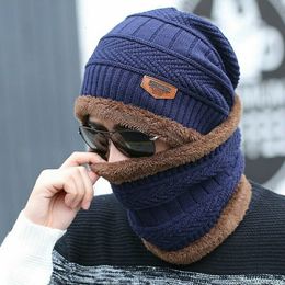 Bérets vendant 2pcs casquette de ski et écharpe chapeau d'hiver en cuir chaud et froid pour femmes hommes Bonnet tricoté Bonnet chaud Skullies Bonnets 230214