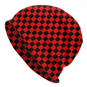 Bérets Bonnet en damier simple Chapeaux Bonnet à carreaux rouge et noir Bonnet en tricot d'extérieur cool Casquettes élastiques thermiques graphiques de printemps