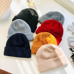 Berets Solid Color Winter Hat Women Men Breaties Unisex Hip-Hop Soft Fashion Warm Wool Autumn Vrouwelijke beanie Caps Casual 099