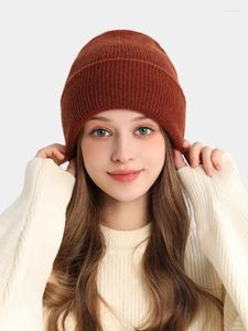 Boinas Sombrero de lana sólida Mujeres Otoño Invierno Gorro Grueso Cálido Punto Adolescente Niñas Cap Hombres Regalos de Navidad