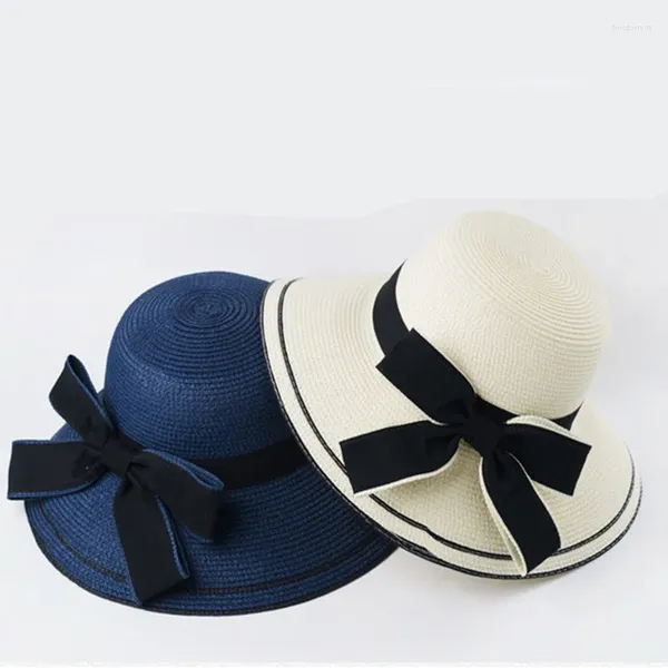 Bérets Chapeau de paille Printemps Summer Bow Suncreen Shade Beach Foldable Sun Women's Hats