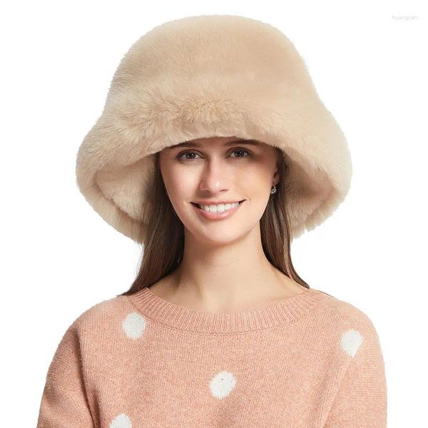 Bélanchet de luxe de style bérets Hat à fourrure de luxe Faux Bomber de protection contre l'oreille chaude d'hiver pour l'hiver