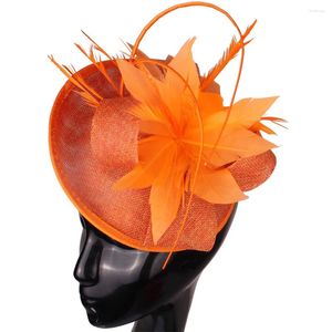 Berets stijl dames oranje fascinator hoeden met fancy bloemen op haiirbands voor vrouwen elegant feest getrouwd race veren hoofddeksels
