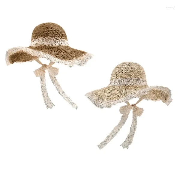 Chapeau de plage en paille de style bérets avec sangle grande disquette pour femmes à large bord