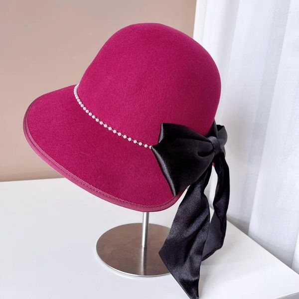 Boinas Elegante y elegante Cadena de perlas francesas Bow Streamer Back Fork Basin Sombrero de mujer de ala grande Top de lana Pescador