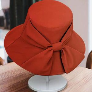 Bérets Summer Bow Tie Pêcheur Chapeau 2024 Large Large Bord En Plein Air Plage Casquette De Soleil Mode UV Preuve Protection Femmes Seau