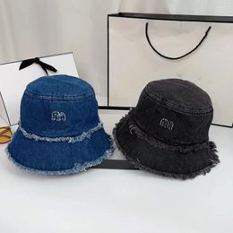 Berets Summer Spring Designer Denim Distressed Hat Dames Women Fashion Letter Bucket Street Cap