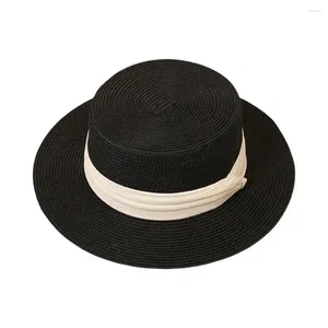 Berets Trendy Sun Hat Stijlvolle dames zomerstrocollectie Britse retro -stijl bescherming wijd rand voor wandelen buiten