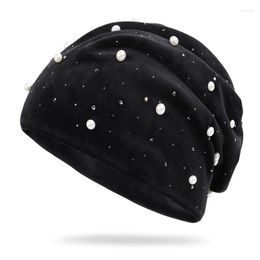 Berets Vintage Rhinestone Pearls Sparkly Crystal Muslim Hat Headwar Beanie Pre-verbonden motorkap Velvet Cap Hair Wrap voor vrouwen en mannen