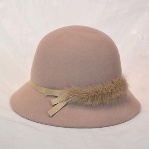 Bérets Vintage Women's Wool chapeau automne et mode hiver