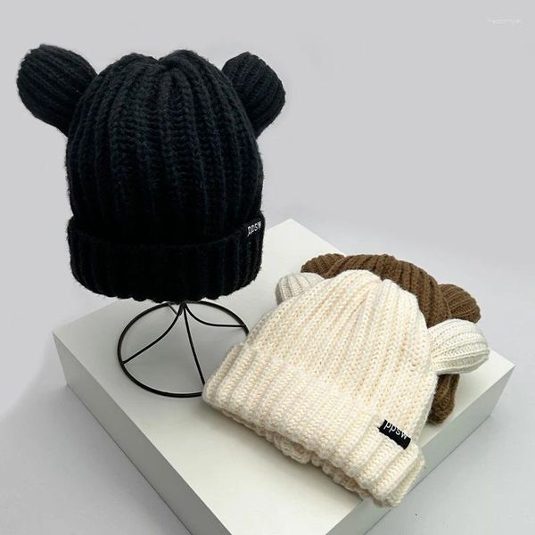 Bérets Chaud Mode Tricoté Lettre Autocollant Automne Et Hiver Polyvalent Coton Seau Chapeaux Femmes Mignon Ours Oreilles Lâche Laine Coréenne