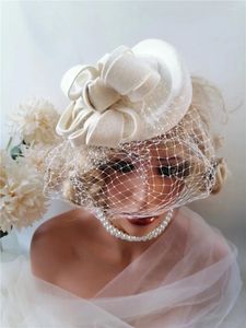 Bérets Blanc Maille Laine Soirée Casquette Victorienne Cosplay Chapeaux Médiévaux Vintage Filles Bohême Chapeau Floral