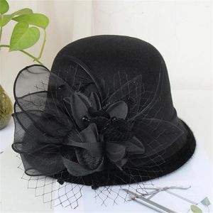 Boinas de invierno Beach Beach Hat for Women Fashion Beret Painter Cap Vintage Cálido elegante Party Top Hats Accesorios 2024