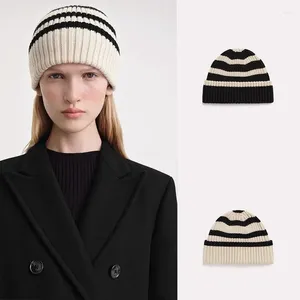 Bérets Hiver Classic Polyvyle Wool Striped tricoted Men and Women Hat