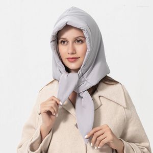 Berets Winter Europees Amerikaanse persoonlijkheid Literair Down Cotton Heren Women's Hat Ins Fashion Winddicht oorbeveiliging Hijab Cap