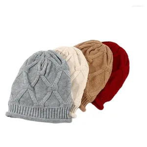 Bérets hiver Harajuku bonnets tricotés chapeau femmes mode câble chaud Gorro hommes Hip Hop Skullcap court unisexe casquette de base