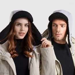 Bérets chapeaux d'hiver pour les femmes hommes unisexes du chapeau russe velours kear kearproofproof Cap femelle gorro chapeu bonnet