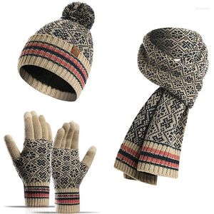 Berets Winter Knited Hat Sjalf en handschoenset voor mannen Vrouwen dikker plus fleece met harige bal touchscreen handschoenen