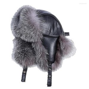 Bérets hiver hommes 'vrai argent fourrure Bomber chapeau véritable raton laveur Ushanka casquette trappeur russe femmes Ski chapeaux casquettes avec