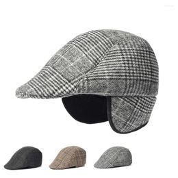 Bérets d'hiver pour hommes, casquettes Sboy, chapeaux à rabat pour hommes, coton Polyester 56-58cm, Protection d'oreille pliante, Plaid Boina Gentleman