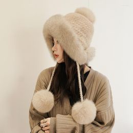 Berets Winter Echte hoeden Lady Bomber Hat natuurlijk voor vrouwen gebreide voering met handgeweven mode warmte pompom