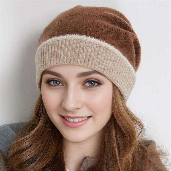 Boinas Invierno Cálido Laminado Sombrero de punto Damas Cashmere Ear Wrap Auriculares Cap Moda Color Sólido Calaveras Gorros Gorros de mujer Gorros