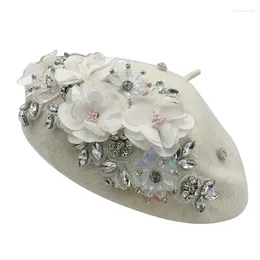 Boinas Invierno con cadena para mujeres Luxury Rhinestone Bouquet Turban Capban Pintor Pintor Hat Femenino Femenino