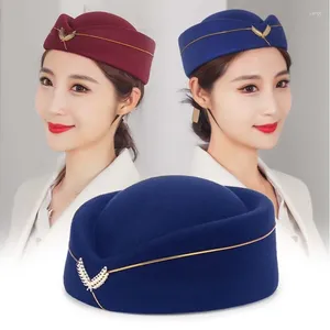 Bérets Women Air Stewardess Hat Cotton Flight Abitres Cap pour costume Cosplay Performance musicale