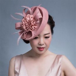 Berets Women Chic Fascinator Cocktail Cocktail Mariage Party Church Headpiece Kentucky Headwear Feather Hair Accessories Sinamay Fascin231J