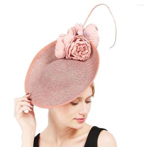 Boinas Mujeres Vestido formal Marron Flower Millinery Cap Peach Fascinator Sombreros con clips para el cabello Fancy Ladies Wedding Pary Headwear