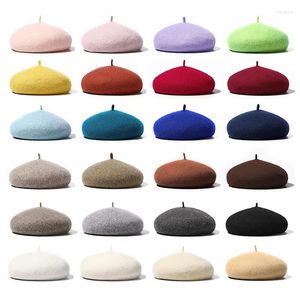 Berretti Donne Ragazze Inverno Caldo Faux Lana Berretto Artista francese Beanie Cappello Berretto Rosso Nero Viola Rosa Arancione Kawaii Flat Top Caps Warmers