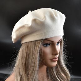 Bérets femmes chapeau résilient noir tricoté avec dames hiver bonnet béret chaud classique rayé plusieurs couleurs casquette 240229
